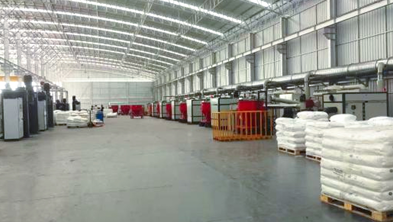 Industria del recubrimiento en polvo: cliente nacional líder